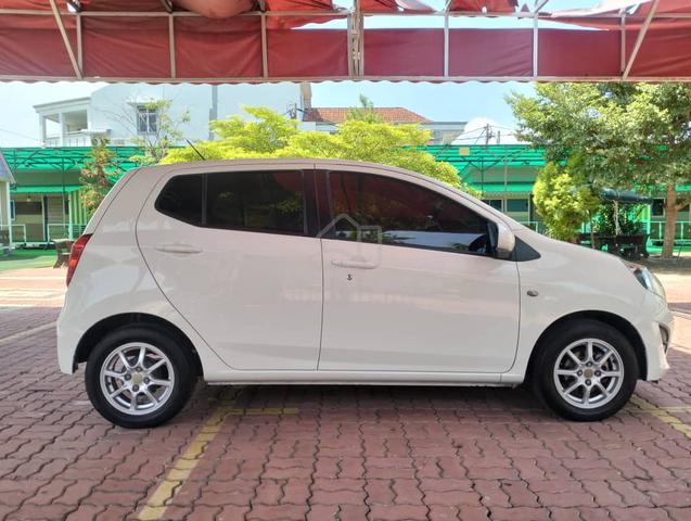 2015 Perodua AXIA 1.0 G (A) - 5