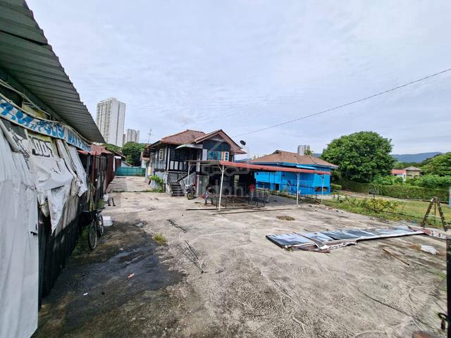 Suitable for car wash or restaurants! facing main road jalan ayer itam 1