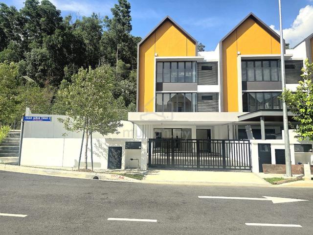 CORNER LOT 4058sf Three Storey Terrace Superlink East 57, Melawati, KL 1