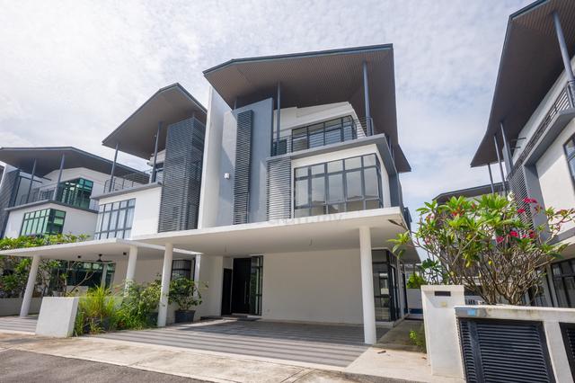 [LIFT + POOL] Augusta Residence @ Presint 12, Putrajaya 1