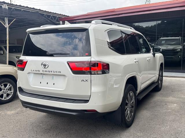 Unreg 2024 Toyota Land Cruiser 300 AX 3.5 - 4
