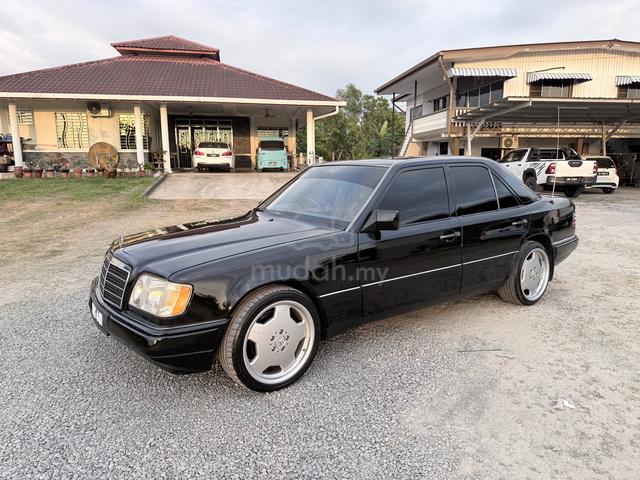 1995 Mercedes Benz 220E 2.2 (A) - 1