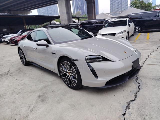 2024 Porsche Taycan Sedan 1,000km Grade 6A Japan - 1