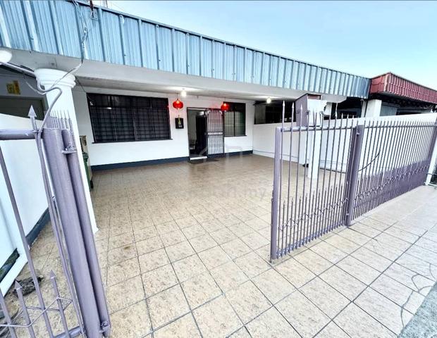 SINGLE STOREY INTERMEDIATE HOUSE KENYALANG - Kuching 1