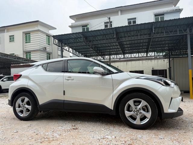 2018 Toyota C-HR 1.8 (A) FULL LOAN+WARRANTY (CBU) - 3