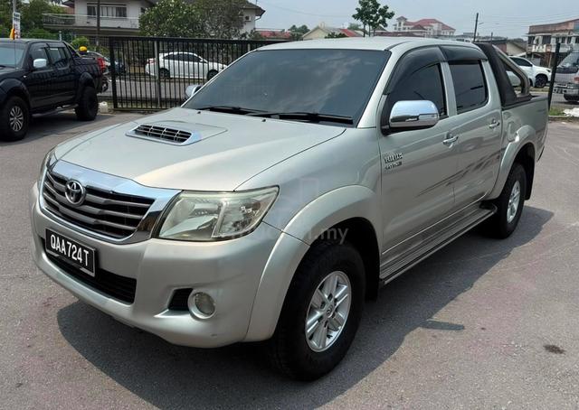 TOYOTA HILUX 3.0 Vnt (A) 4X4 AT 2012 - 2
