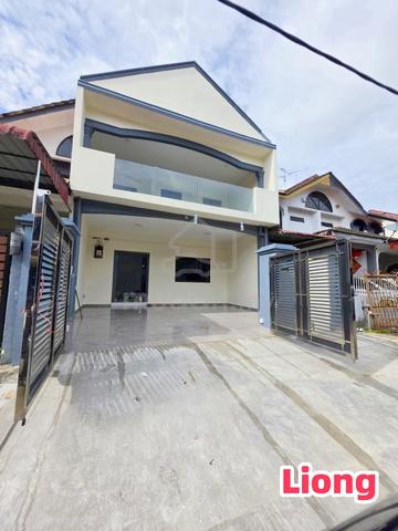Taman Bukit Mewah Tampoi fully renovated 22x70 4B3B freehold new 1