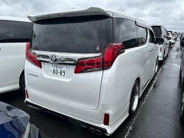 TOYOTA ALPHARD 2.5 S TYPE GOLD II SUNROOF Year2022 - 2