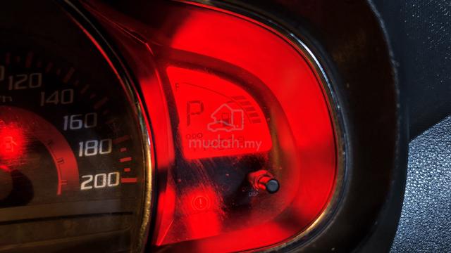 Perodua Axia 2016 1.0 AV - 4