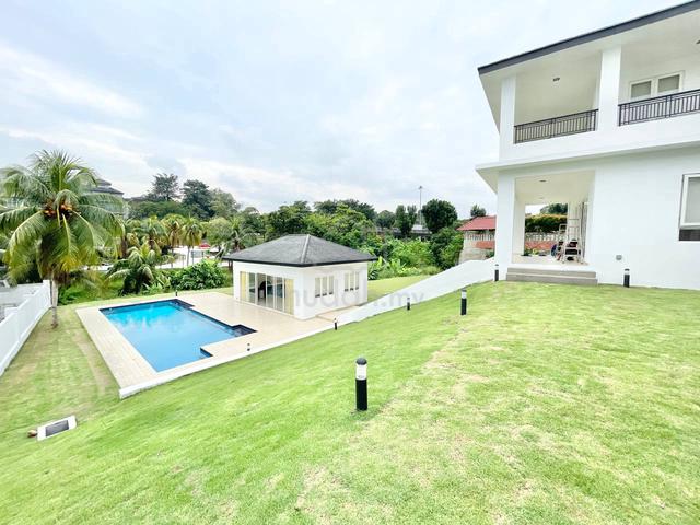 Double Storey Bungalow Modern Design NEW BUILT with big swimming pool 1