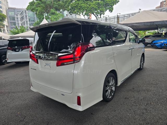 2021 Toyota ALPHARD 2.5 S TYPE GOLD Ready Stock - 3