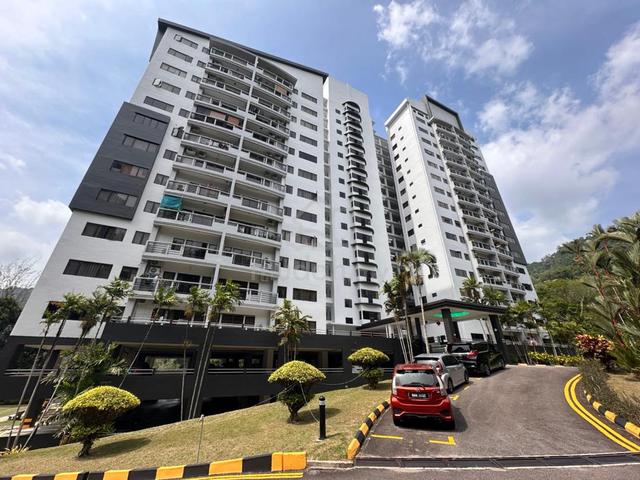 Lakeside Tower 1