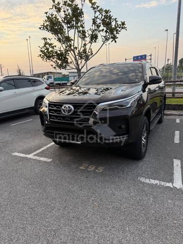 Fortuner Facelift 2.4 Diesel - 1