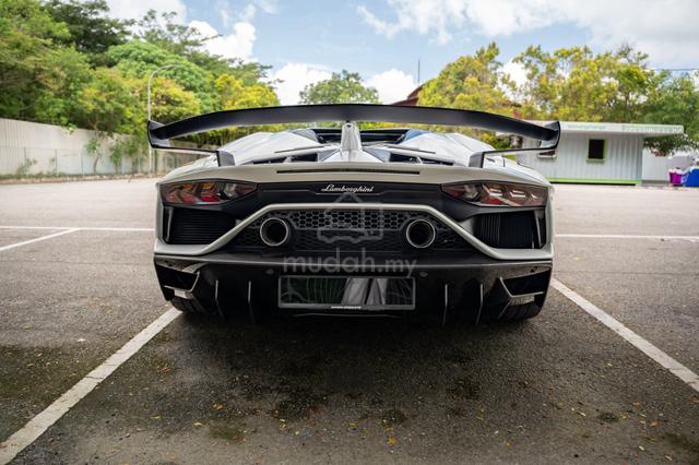 2020 Lamborghini AVENTADOR SVJ Roadster - 4