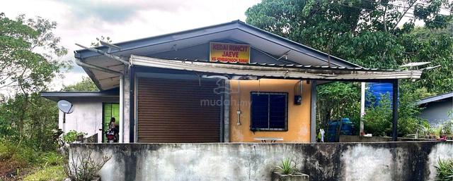 Rumah Kedai Untuk Disewa Kg. kemburongoh Ranau 1