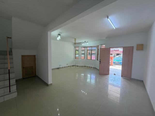 2sty Terrace, Freehold Renovated House, Taman Puchong Tekali 1