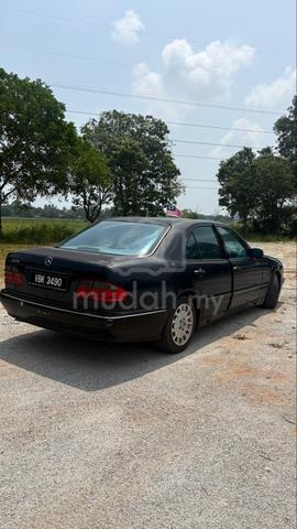 2000 Mercedes Benz E-CLASS 2.6 240 AVANTGARDE - 2