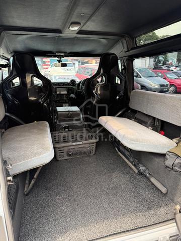 Land Rover Defender 90 | 3.9 V8 Petrol - 4