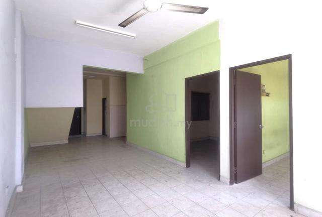 Serdang Perdana Shop Apartment 1