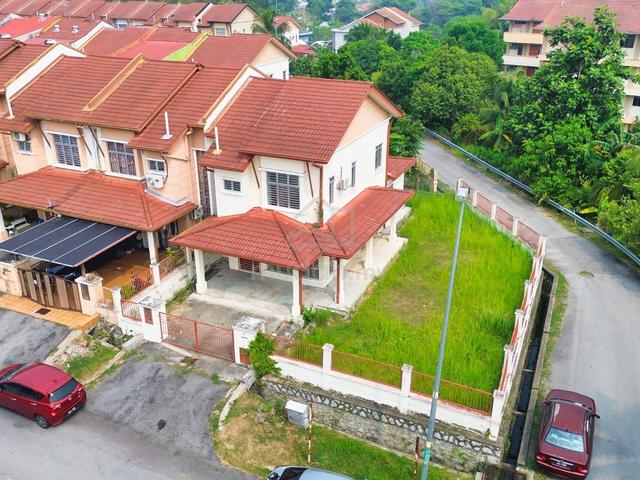 CORNER LOT Double Storey Terrace Laman 2 Bandar Seri Putra, Bangi 1
