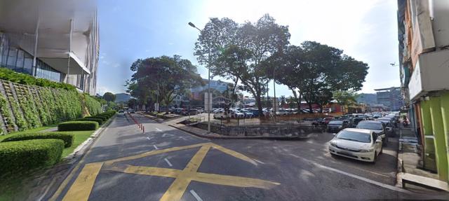 taman melawati 3 sty shop lorong sarawak . 22x80 fully tenanted 4