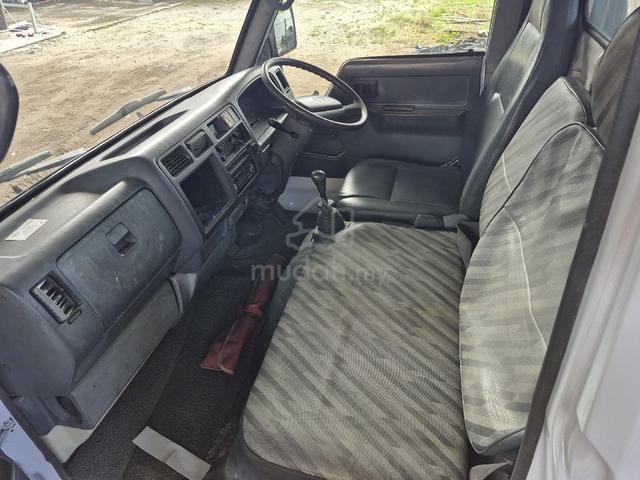 Toyota LY102 - photo 4 of 4