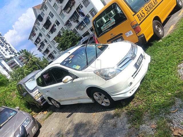 2011 Nissan GRAND LIVINA 1.8 CLASSIC/COMFORT (A) - 2