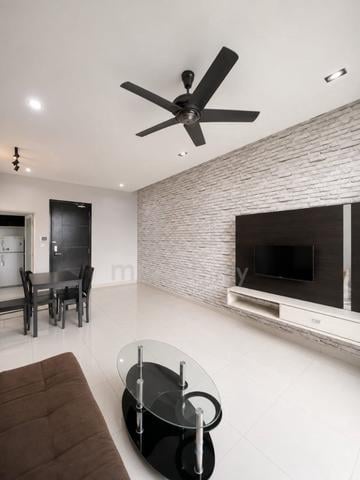 D'Summit Residences 1