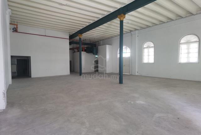Beach Street Corner Shoplot 2645sf Excellent Street Frontage 1