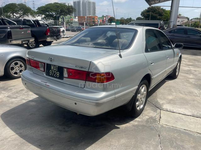 2001 Toyota CAMRY 2.2 GX (A) One Owner - 4