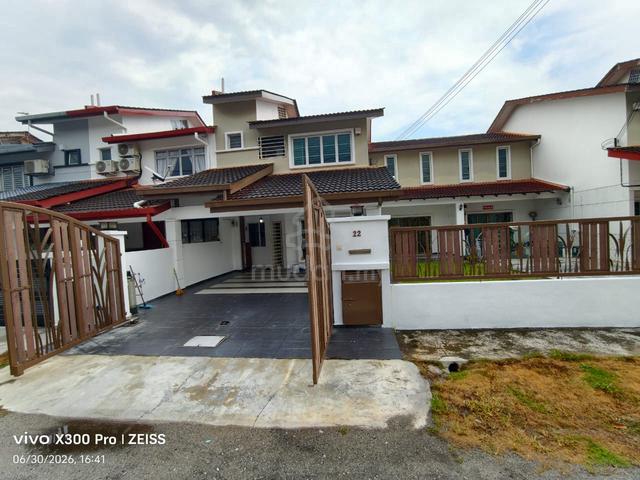 2 Storey House, Big Sq.ft With Land, Refurbish, Meranti Jaya, Puchong 1