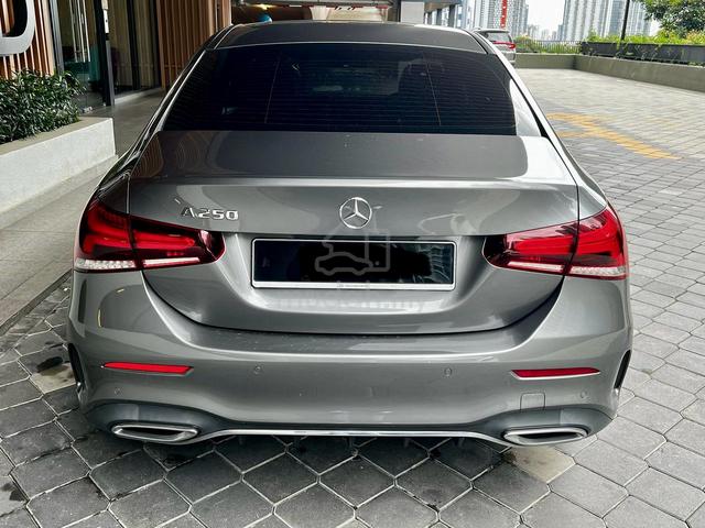2019 Mercedes Benz A250 2.0 AMG LINE (A) sedan - 2