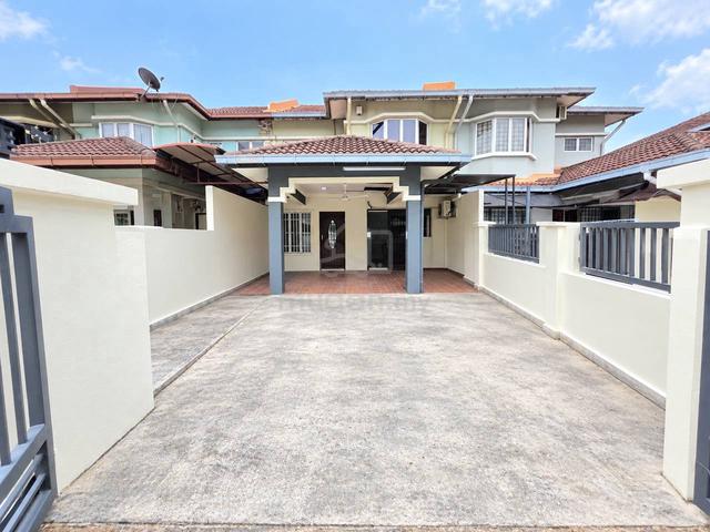 (TERPALING MURAH) 2 Storey Terrace Seksyen U12, Shah Alam 1