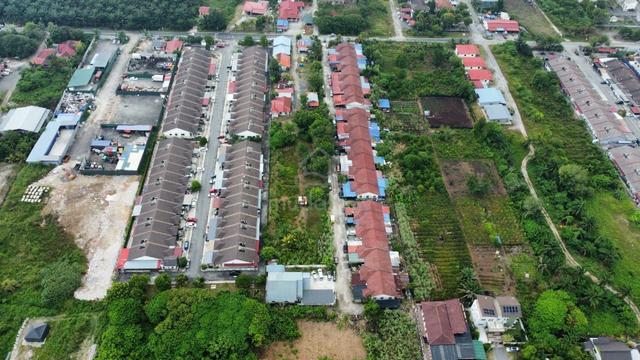 [TANAH + RUMAH SEWA‼️] 1.4 ekar Jalan Rabingan Seksyen 30 Jalan Kebun 1