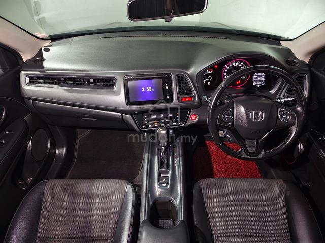 2016 Honda HR-V 1.8 V Spec 5-Years Warranty - 3