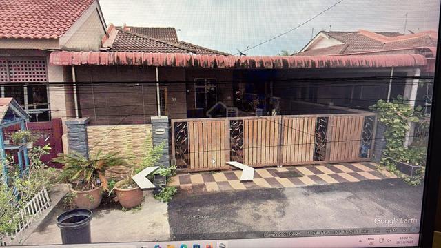 Rumah Berkembar Bercantum 2 Unit Taman Desa Aman 1