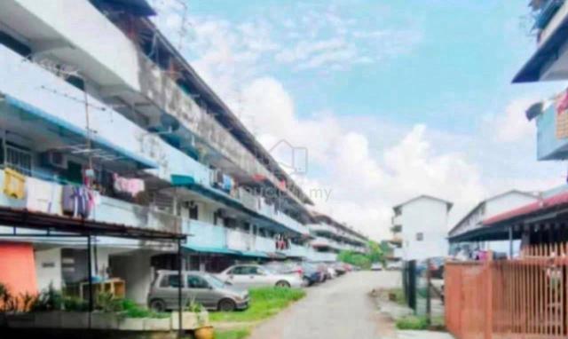 Flat Taman Ungku Tun Aminah 1