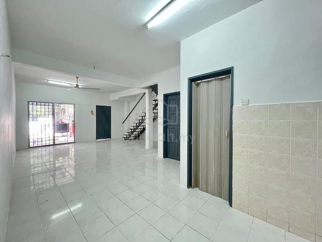Taman Bukit Serdang Seksyen 11 Rumah Teres 2 Tingkat Untuk Dijual 1