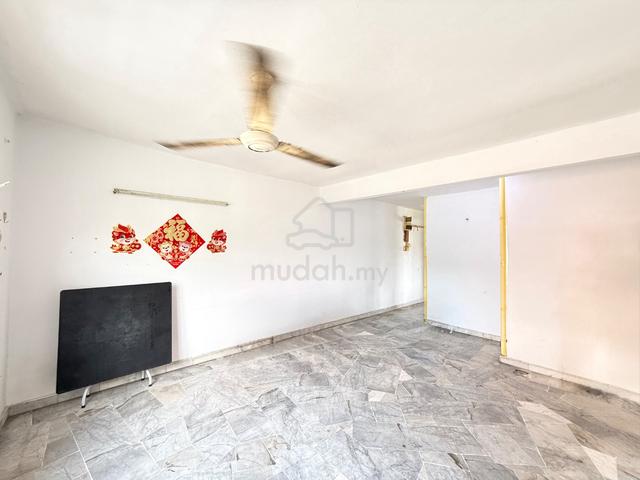 Rajawali Aparment (Bandar Country Homes) 1