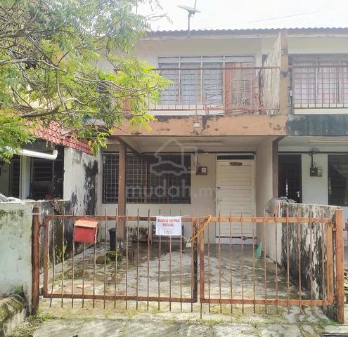 Nego Till Let Go - Terrace House In Bercham, Ipoh 1