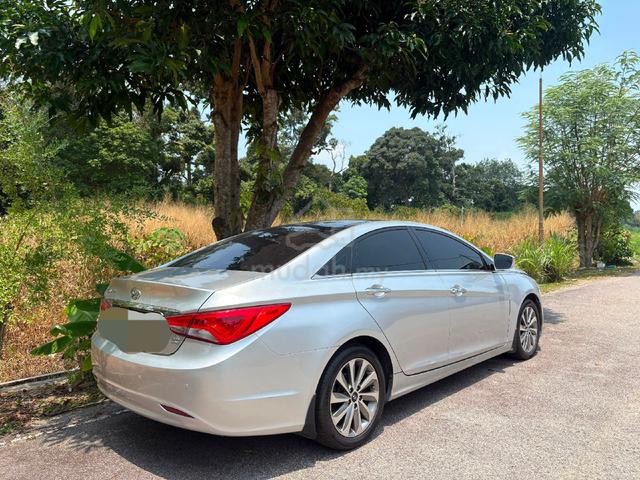 2013 Hyundai SONATA 2.0 ELEGANCE YF (A) - 4
