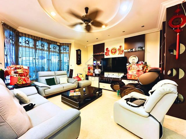 Taman Sutera Utama. Superlink double storey. Fully renovated 1