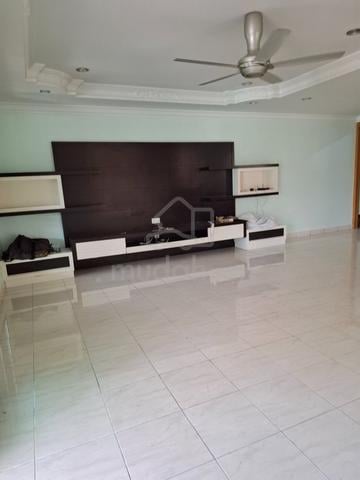 Sabah Inanam Leasehold 2.5-Storey Terraced House For Sale 1