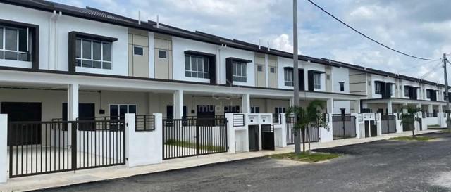 Sabak Bernam,2- storey ( 20 x 91~95) terrace for sale,freehold. 1