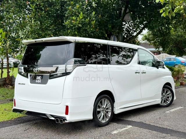 ON THE ROAD 2017 Toyota VELLFIRE 2.5 GOLDEN EYES - 4