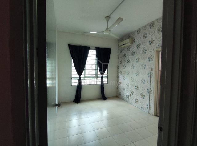 Laman Suria (Kajang) 1