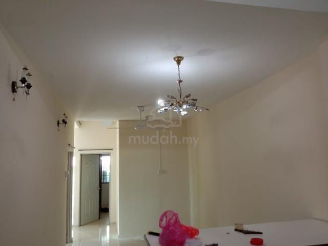 Rumah Teres 1 Tingkat (Corner Lot) Halaman Meru Permai 2