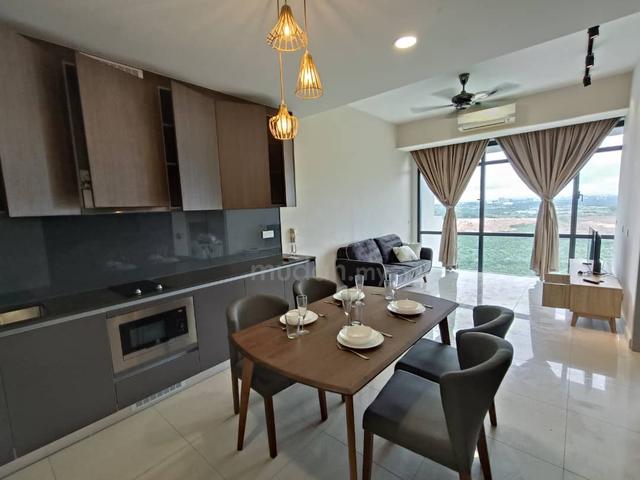 Grand Medini 1