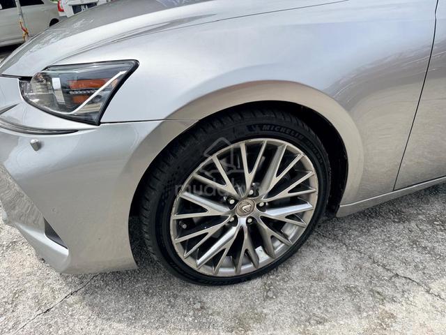 2017 Lexus IS200 2.0 T (A) "WITH PALTE NO 92" - 4
