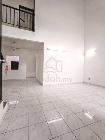 Bandar Seri Alam / Jalan Bayu ( Double Storey House ) For Rent 1